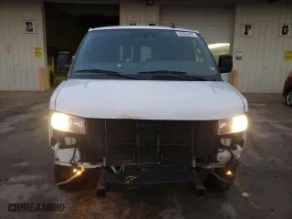 2019 GMC Savana Cargo Van with VIN 1GTW7AFG6K1314555, listed as a Copart auction lot 84902994 with 258,571 mi miles and Salvage Title. Bid and sale history available at carsss.com. Image 5.