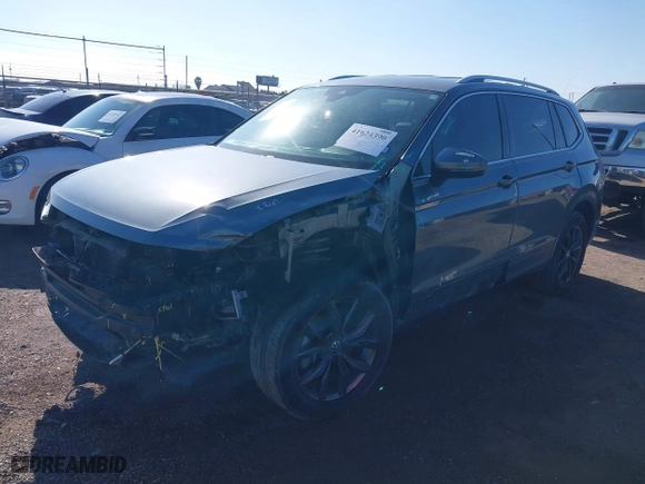 2022 Volkswagen Tiguan SE with VIN 3VV3B7AX0NM108653, listed as a IAAI auction lot 41624390 with 37,078 mi miles. Bid and sale history available at carsss.com. Image 18.