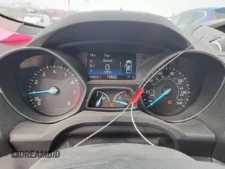 2018 Ford Escape SE with VIN 1FMCU9GD6JUC63243, listed as a IAAI auction lot 41946444 with 56,652 mi miles. Bid and sale history available at carsss.com. Image 1.