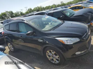 2016 Ford Escape SE z VIN 1FMCU9G95GUC20713, wystawiony jako Copart lot #56719445 z przebiegiem 136 121 mil mil oraz Szkoda całkowita • Salvage title. Historia ofert i sprzedaży dostępna na DreamBid. Obrazek 4.