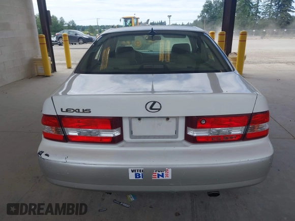 2000 Lexus ES 300 with VIN JT8BF28G7Y5096372, listed as a IAAI auction lot 42533248 with 188,179 mi miles and . Bid and sale history available at DreamBid. Image 16.