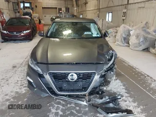 2022 Nissan Altima SV z VIN 1N4BL4DW8NN406517, wystawiony jako IAAI lot #42220335 z przebiegiem 64 680 mil mil oraz . Historia ofert i sprzedaży dostępna na DreamBid. Obrazek 12.