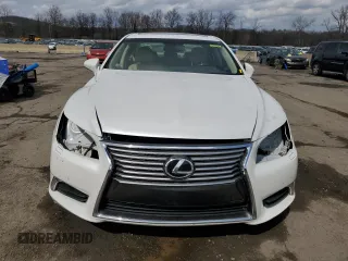 2016 Lexus LS 460 с VIN JTHBL5EF5G5140423, выставлен на аукционе Copart как лот 50889305 с пробегом 71 758 миль миль и Списание • Salvage title. История ставок и продаж доступна на DreamBid. Изображение 5.