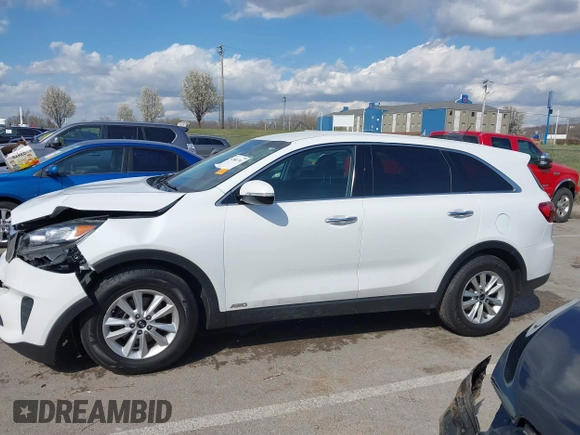 2020 Kia Sorento LX with VIN 5XYPGDA55LG613631, listed as a IAAI auction lot 41883791 with 107,759 mi miles and . Bid and sale history available at carsss.com. Image 14.
