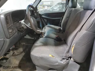 2001 Chevrolet Silverado 1500 with VIN 1GCEK14VX1E124132, listed as a Copart auction lot 52452695 with 269,850 mi miles and Salvage Title. Bid and sale history available at carsss.com. Image 7.