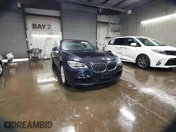 2015 BMW 7 Series 750i xDrive with VIN WBAYB6C53FD225423, listed as a Copart auction lot 78827414 with 69,780 mi miles and Salvage Title. Bid and sale history available at carsss.com. Image 13.