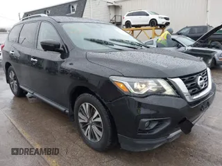 2017 Nissan Pathfinder SL with VIN 5N1DR2MM5HC680497, listed as a IAAI auction lot 41716088 with 103,364 mi miles. Bid and sale history available at carsss.com. Image 1.
