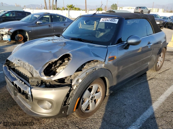 2019 MINI Cooper Convertible with VIN WMWWG5C5XK3F79624, listed as a Copart auction lot 42047405 with 52,977 mi miles and Salvage Title. Bid and sale history available at carsss.com. Image 1.