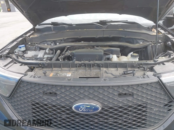 2020 Ford Police Interceptor Utility z VIN 1FM5K8AB4LGC36611, wystawiony jako IAAI lot #42199062 z przebiegiem 104 684 mil mil oraz . Historia ofert i sprzedaży dostępna na DreamBid. Obrazek 10.