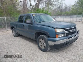 2006 Chevrolet Silverado 1500 LT1 with VIN 2GCEC13T761125079, listed as a IAAI auction lot 42122779 with 237,534 mi miles. Bid and sale history available at carsss.com. Image 1.