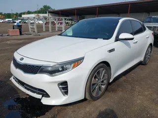 2016 Kia Optima SX Turbo с VIN 5XXGW4L28GG077953, выставлен на аукционе IAAI как лот 42498707 с пробегом 100 000 миль миль и . История ставок и продаж доступна на DreamBid. Изображение 17.