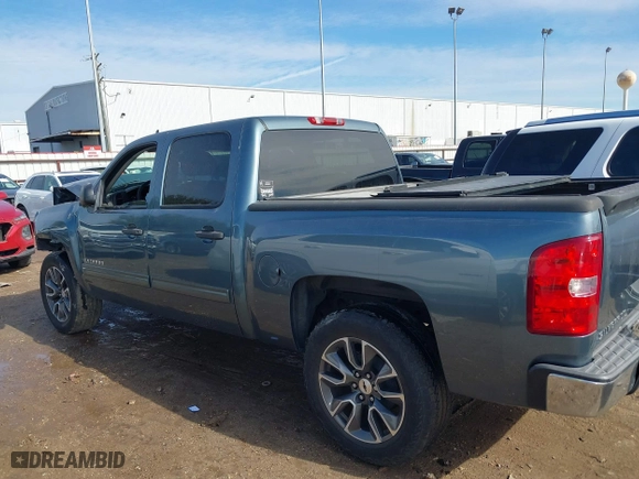 2009 Chevrolet Silverado 1500 LS with VIN 3GCEC13C99G191368, listed as a IAAI auction lot 41301199 with 158,121 mi miles. Bid and sale history available at carsss.com. Image 13.