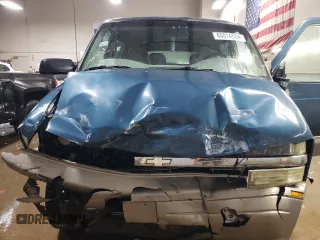 2002 Chevrolet Astro with VIN 1GNDM19X82B132319, listed as a Copart auction lot 86014534 with 193,813 mi miles and Salvage Title. Bid and sale history available at carsss.com. Image 5.