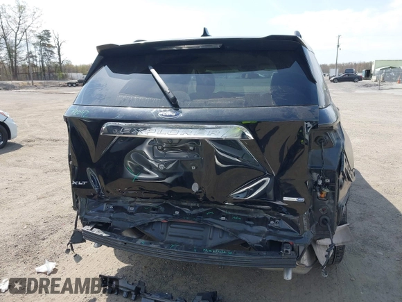 2020 Ford Explorer XLT with VIN 1FMSK8DH1LGB72160, listed as a IAAI auction lot 41992052 with 79,556 mi miles. Bid and sale history available at carsss.com. Image 6.