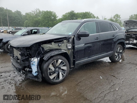 2024 Volkswagen Atlas SEL with VIN 1V2BE2CA2RC231602, listed as a Copart auction lot 59927465 with 16,022 mi miles and Salvage title. Bid and sale history available at DreamBid. Image 1.