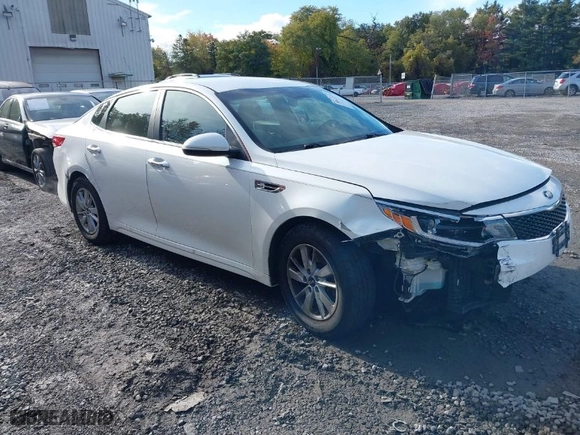 2016 Kia Optima LX with VIN KNAGT4L39G5098281, listed as a IAAI auction lot 40614976 with 99,914 mi miles. Bid and sale history available at carsss.com. Image 1.