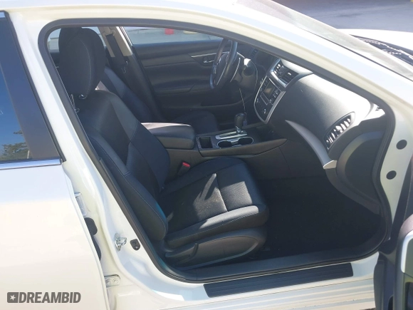 2017 Nissan Altima 2.5 SR with VIN 1N4AL3AP0HC492795, listed as a IAAI auction lot 41801120 with 233,478 mi miles. Bid and sale history available at carsss.com. Image 5.