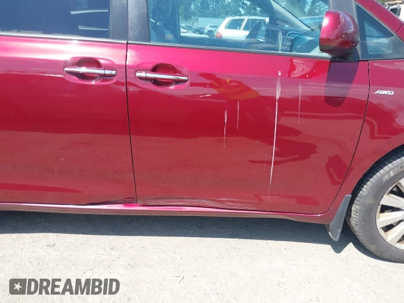 2017 Toyota Sienna XLE z VIN 5TDDZ3DC8HS174064, wystawiony jako IAAI lot #42176251 z przebiegiem 193 220 mil mil oraz . Historia ofert i sprzedaży dostępna na DreamBid. Obrazek 6.