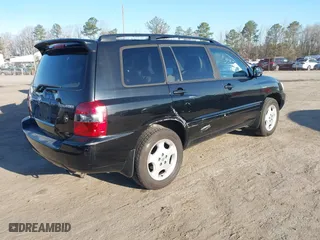 2006 Toyota Highlander w/3rd Row with VIN JTEEP21A460159872, listed as a IAAI auction lot 41841277 with 244,756 mi miles. Bid and sale history available at carsss.com. Image 4.