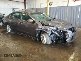 2015 Nissan Altima SV z VIN 1N4AL3AP8FC464188, wystawiony jako Copart lot #55529175 z przebiegiem 100 683 mil mil oraz Szkoda całkowita • Salvage title. Historia ofert i sprzedaży dostępna na DreamBid. Obrazek 4.