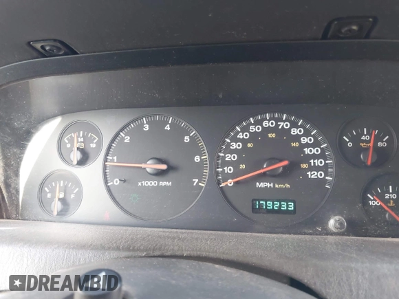 2000 Jeep Grand Cherokee Limited с VIN 1J4GW58N8YC241982, выставлен на аукционе IAAI как лот 42481556 с пробегом 179 233 миль миль и . История ставок и продаж доступна на DreamBid. Изображение 7.