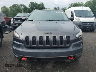 2015 Jeep Cherokee Trailhawk with VIN 1C4PJMBS0FW655167, listed as a Copart auction lot 64597165 with 193,779 mi miles and Clean title. Bid and sale history available at DreamBid. Image 5.