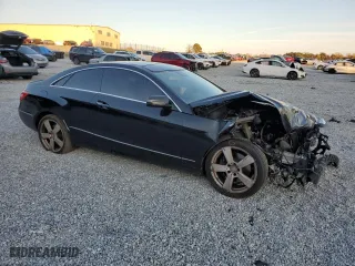 2013 Mercedes-Benz E-Class E 350 with VIN WDDKJ5KB2DF210903, listed as a Copart auction lot 82605844 with 218,449 mi miles and Non Repairable. Bid and sale history available at carsss.com. Image 4.