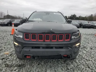 2018 Jeep Compass Trailhawk with VIN 3C4NJDDBXJT187550, listed as a Copart auction lot 44202325 with 108,579 mi miles and Salvage Title. Bid and sale history available at carsss.com. Image 5.
