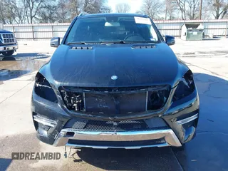 2015 Mercedes-Benz M 400 with VIN 4JGDA5GB1FA510309, listed as a IAAI auction lot 41603810 with 109,391 mi miles and . Bid and sale history available at DreamBid. Image 13.