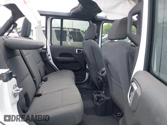 2025 Jeep Wrangler Sahara with VIN 1C4PJXEN1SW528297, listed as a IAAI auction lot 42131265 with 7,167 mi miles and . Bid and sale history available at DreamBid. Image 8.