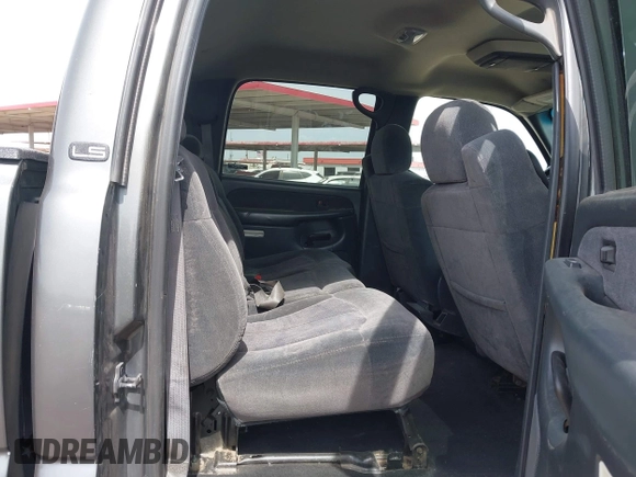 2001 Chevrolet Silverado 1500HD LS with VIN 1GCGC13U91F156627, listed as a IAAI auction lot 41874581 with 260,765 mi miles and . Bid and sale history available at DreamBid. Image 8.