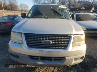 2004 Ford Expedition XLS with VIN 1FMRU13W34LA03881, listed as a Copart auction lot 83000254 with 0 mi miles and Salvage Title. Bid and sale history available at carsss.com. Image 5.