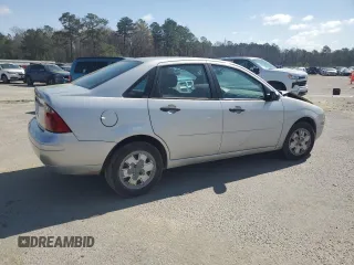 2007 Ford Focus S with VIN 1FAFP34N87W171671, listed as a Copart auction lot 49335385 with 140,638 mi miles and Salvage Title. Bid and sale history available at carsss.com. Image 3.