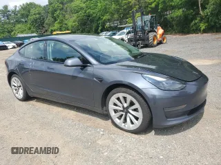 2022 Tesla Model 3 z VIN 5YJ3E1EA6NF185895, wystawiony jako Copart lot #60165405 z przebiegiem 190 572 mil mil oraz Czysty tytuł • Clean title. Historia ofert i sprzedaży dostępna na DreamBid. Obrazek 4.