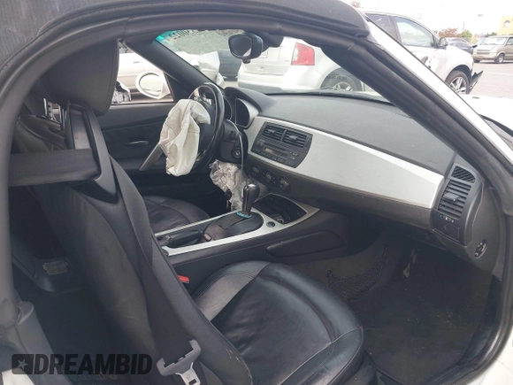 2007 BMW Z4 3.0i with VIN 4USBU33517LW70973, listed as a IAAI auction lot 42350022 with 159,207 mi miles and . Bid and sale history available at DreamBid. Image 5.