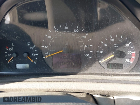 2003 Mercedes-Benz CLK 320 with VIN WDBLK65G63T131225, listed as a IAAI auction lot 42060339 with 162,918 mi miles and . Bid and sale history available at DreamBid. Image 7.