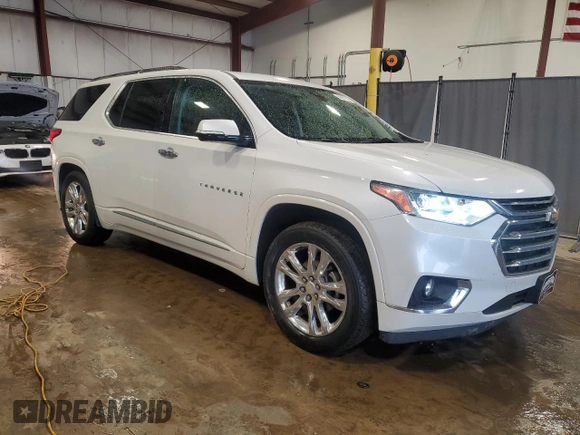 2018 Chevrolet Traverse High Country z VIN 1GNEVKKW4JJ188433, wystawiony jako Copart lot #56977335 z przebiegiem 87 038 mil mil oraz Szkoda całkowita • Salvage title. Historia ofert i sprzedaży dostępna na DreamBid. Obrazek 4.