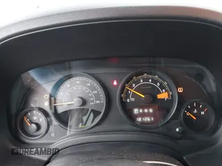2016 Jeep Patriot Sport with VIN 1C4NJPBB7GD678001, listed as a IAAI auction lot 42079425 with 181,261 mi miles and . Bid and sale history available at carsss.com. Image 7.