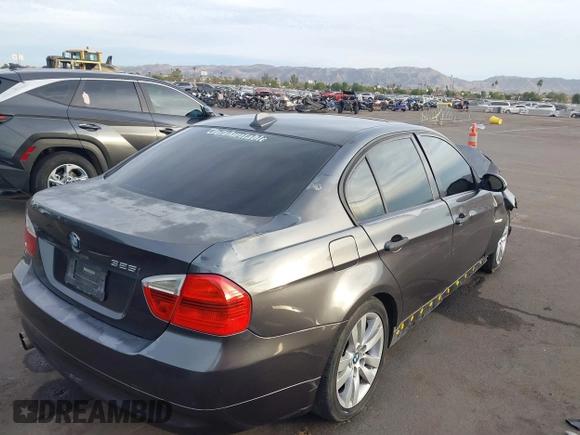 2006 BMW 3 Series 325i with VIN WBAVB135X6KX48911, listed as a IAAI auction lot 40922943 with 199,683 mi miles and . Bid and sale history available at carsss.com. Image 4.