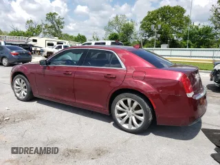 2016 Chrysler 300 Anniversary Edition z VIN 2C3CCAAG4GH194600, wystawiony jako Copart lot #55758305 z przebiegiem 135 810 mil mil oraz Szkoda całkowita • Salvage title. Historia ofert i sprzedaży dostępna na DreamBid. Obrazek 2.