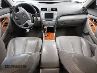 2009 Toyota Camry LE z VIN 4T1BK46K89U595880, wystawiony jako Copart lot #55069935 z przebiegiem 265 831 mil mil oraz Czysty tytuł • Clean title. Historia ofert i sprzedaży dostępna na DreamBid. Obrazek 8.