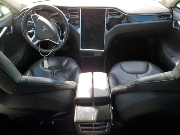 2014 Tesla Model S 60 z VIN 5YJSA1S11EFP41087, wystawiony jako Copart lot #58346805 z przebiegiem Nie podano mil oraz Szkoda całkowita • Salvage title. Historia ofert i sprzedaży dostępna na DreamBid. Obrazek 8.