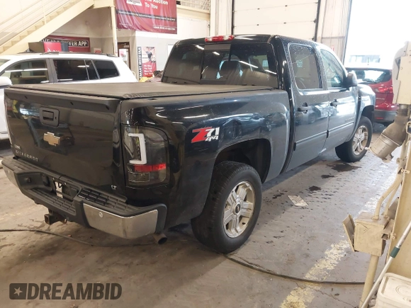 2009 Chevrolet Silverado 1500 LT with VIN 3GCEK23329G114477, listed as a IAAI auction lot 41653641 with 163,105 mi miles and . Bid and sale history available at DreamBid. Image 4.