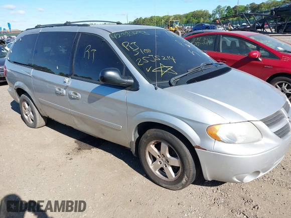 2005 Dodge Caravan SXT with VIN 2D4GP44L75R167901, listed as a IAAI auction lot 42314293 with Not provided miles and . Bid and sale history available at DreamBid. Image 6.