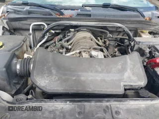 2007 Jeep Commander Limited с VIN 1J8HG58287C580732, выставлен на аукционе IAAI как лот 41804481 с пробегом 130 182 миль миль и . История ставок и продаж доступна на DreamBid. Изображение 10.