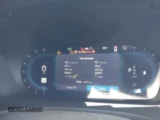 2025 Volvo V60 Plus z VIN YV4L12WK3S2148033, wystawiony jako IAAI lot #42389242 z przebiegiem 1 471 mil mil oraz . Historia ofert i sprzedaży dostępna na DreamBid. Obrazek 15.