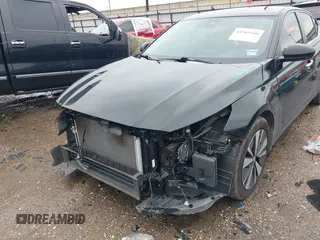2022 Nissan Altima SV z VIN 1N4BL4DV2NN361792, wystawiony jako IAAI lot #41565568 z przebiegiem 50 976 mil mil oraz . Historia ofert i sprzedaży dostępna na DreamBid. Obrazek 6.