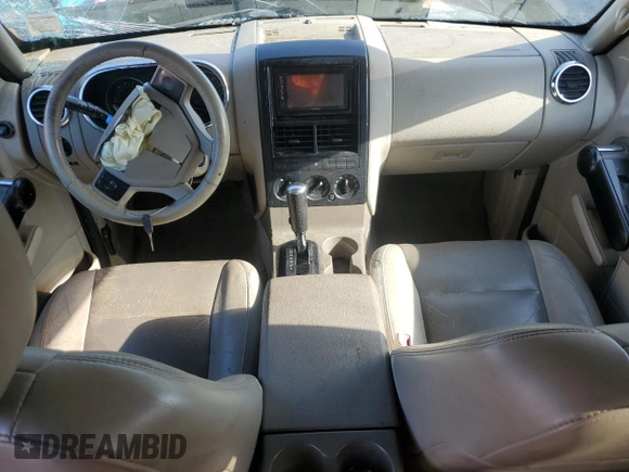 2007 Ford Explorer XLT z VIN 1FMEU63E47UB46713, wystawiony jako Copart lot #61844135 z przebiegiem Nie podano mil oraz Szkoda całkowita • Salvage title. Historia ofert i sprzedaży dostępna na DreamBid. Obrazek 8.