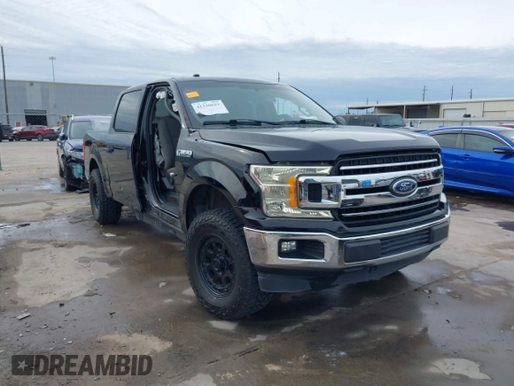 2018 Ford F-150 XL with VIN 1FTEW1CB8JFC47496, listed as a IAAI auction lot 41330632 with 82,308 mi miles. Bid and sale history available at carsss.com. Image 1.