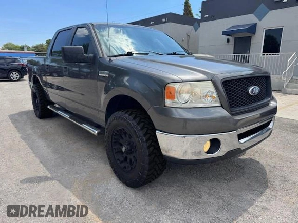 2006 Ford F-150 XLT с VIN 1FTPW12V16FB22741, выставлен на аукционе Copart как лот 65656865 с пробегом 143 386 миль миль и На запчасти • Non repairable. История ставок и продаж доступна на DreamBid. Изображение 4.